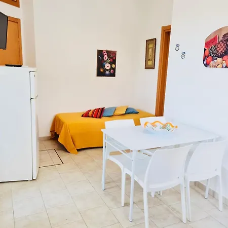 Il Carrubo Casetta Prázdninový dům Villaggio Azzurro